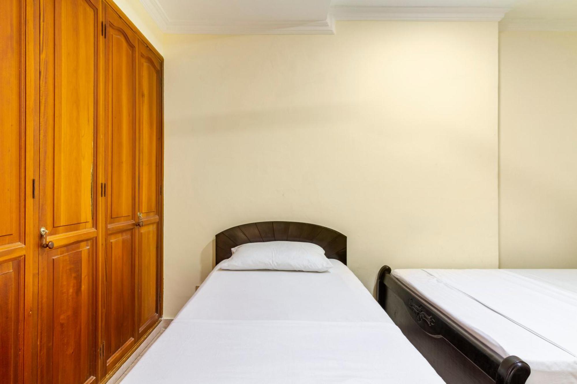 Cartagena Hostal Cartagonova - Habitaciones Privadas Y Amplias Cerca A Zonas Turisticas מראה חיצוני תמונה