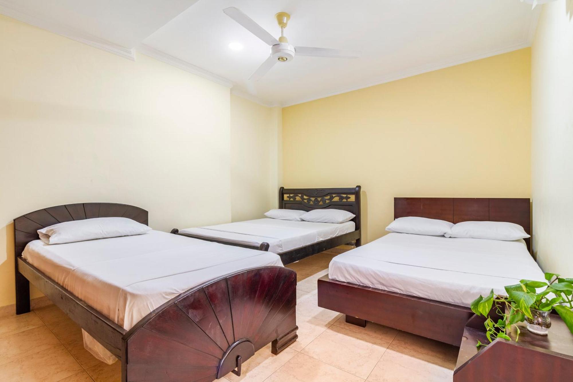 Cartagena Hostal Cartagonova - Habitaciones Privadas Y Amplias Cerca A Zonas Turisticas מראה חיצוני תמונה