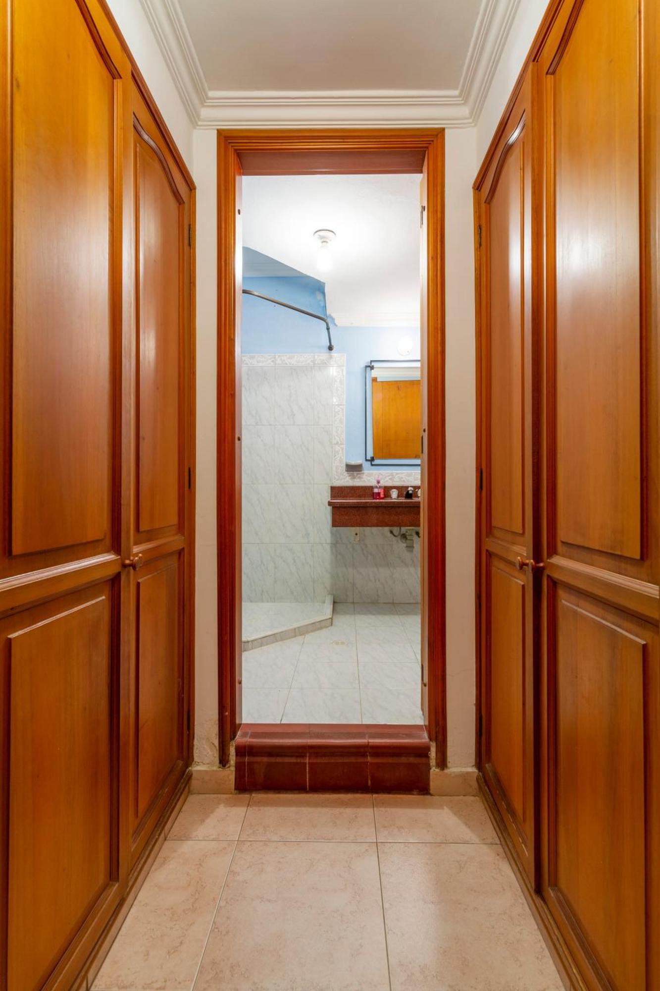 Cartagena Hostal Cartagonova - Habitaciones Privadas Y Amplias Cerca A Zonas Turisticas מראה חיצוני תמונה