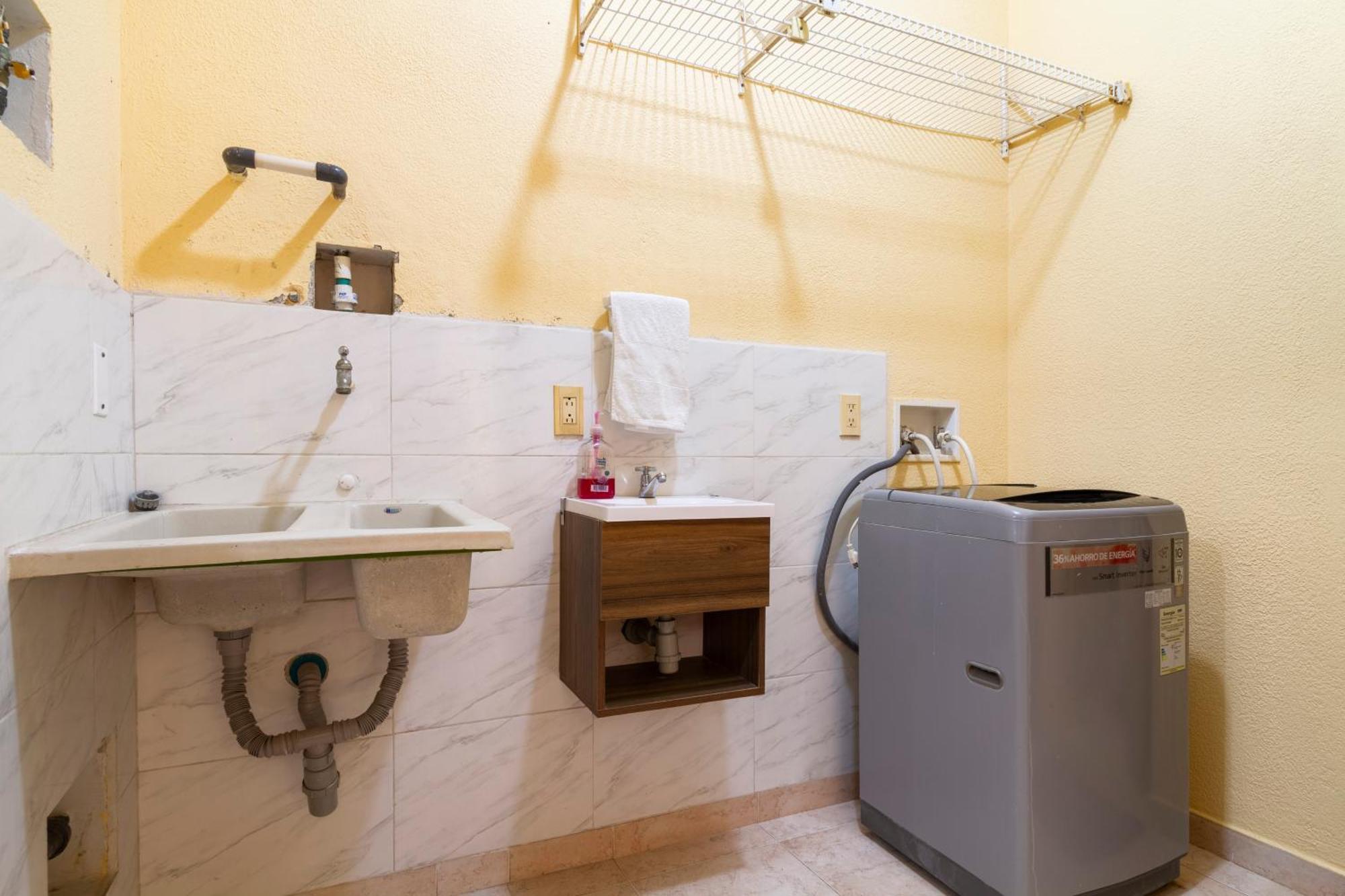 Cartagena Hostal Cartagonova - Habitaciones Privadas Y Amplias Cerca A Zonas Turisticas מראה חיצוני תמונה