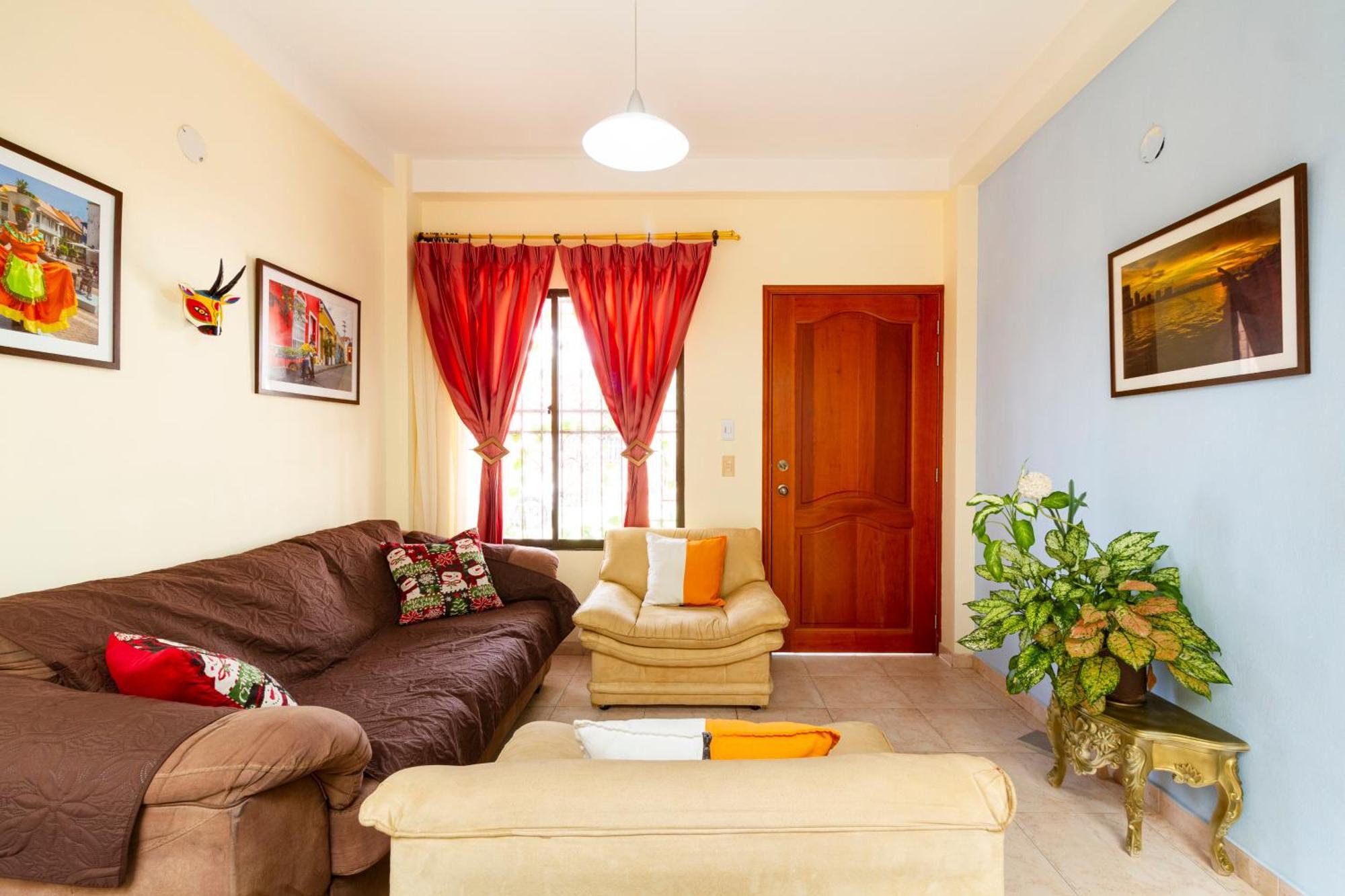 Cartagena Hostal Cartagonova - Habitaciones Privadas Y Amplias Cerca A Zonas Turisticas מראה חיצוני תמונה