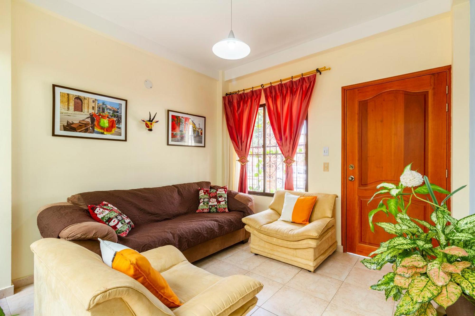 Cartagena Hostal Cartagonova - Habitaciones Privadas Y Amplias Cerca A Zonas Turisticas מראה חיצוני תמונה