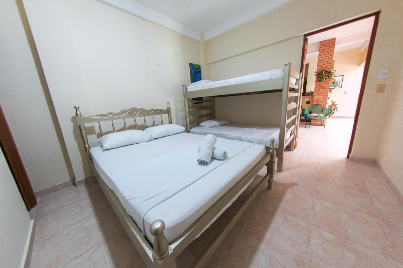 Cartagena Hostal Cartagonova - Habitaciones Privadas Y Amplias Cerca A Zonas Turisticas חדר תמונה